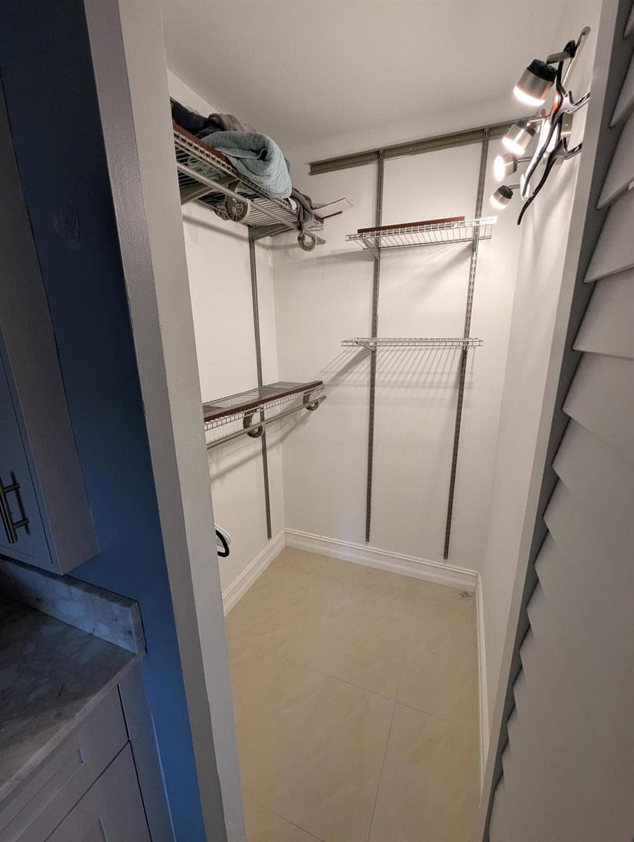1045 Lake Shore Drive 202 photo 17