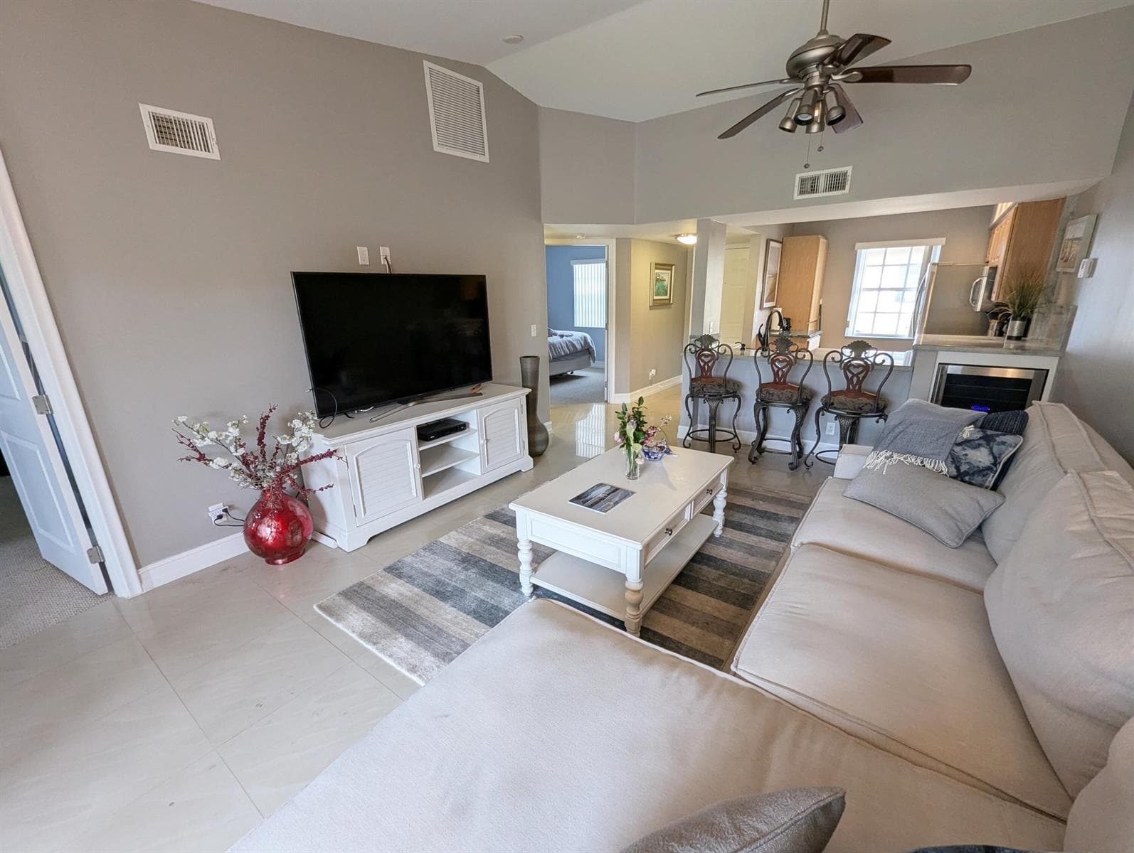 1045 Lake Shore Drive 202 photo 12
