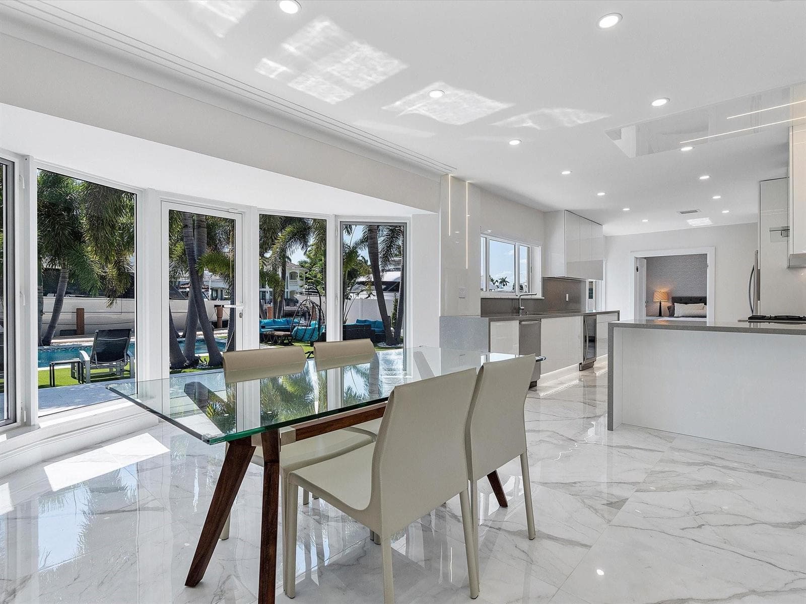207 Royal Palm Drive photo 23