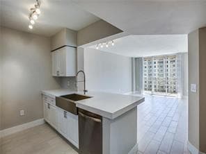 1030 Seminole Drive 1105 photo 2