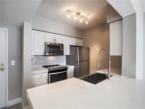 1030 Seminole Drive 1105 photo 3