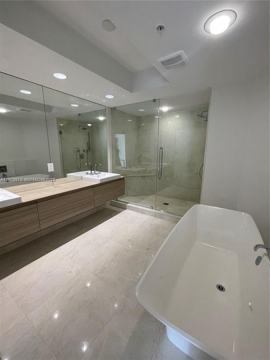 1205 photo 17