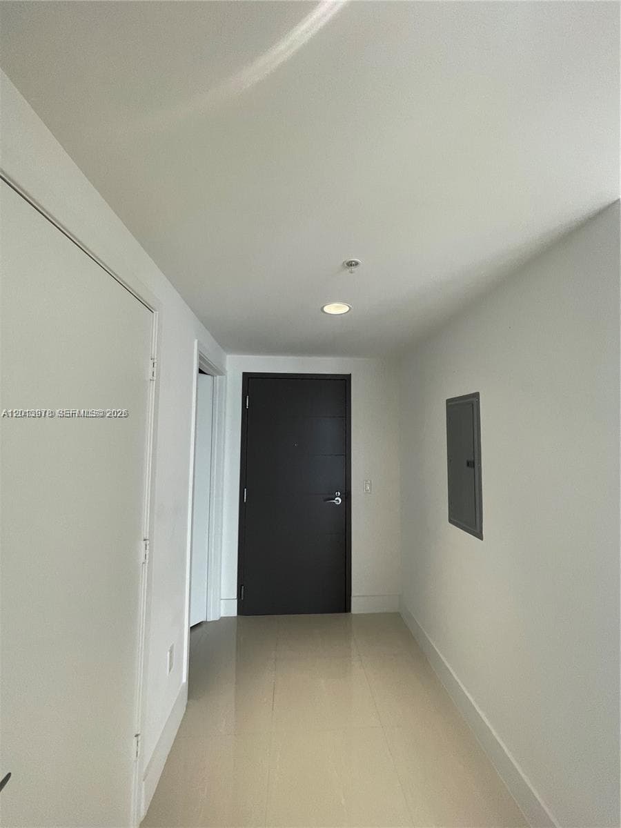 1205 photo 21