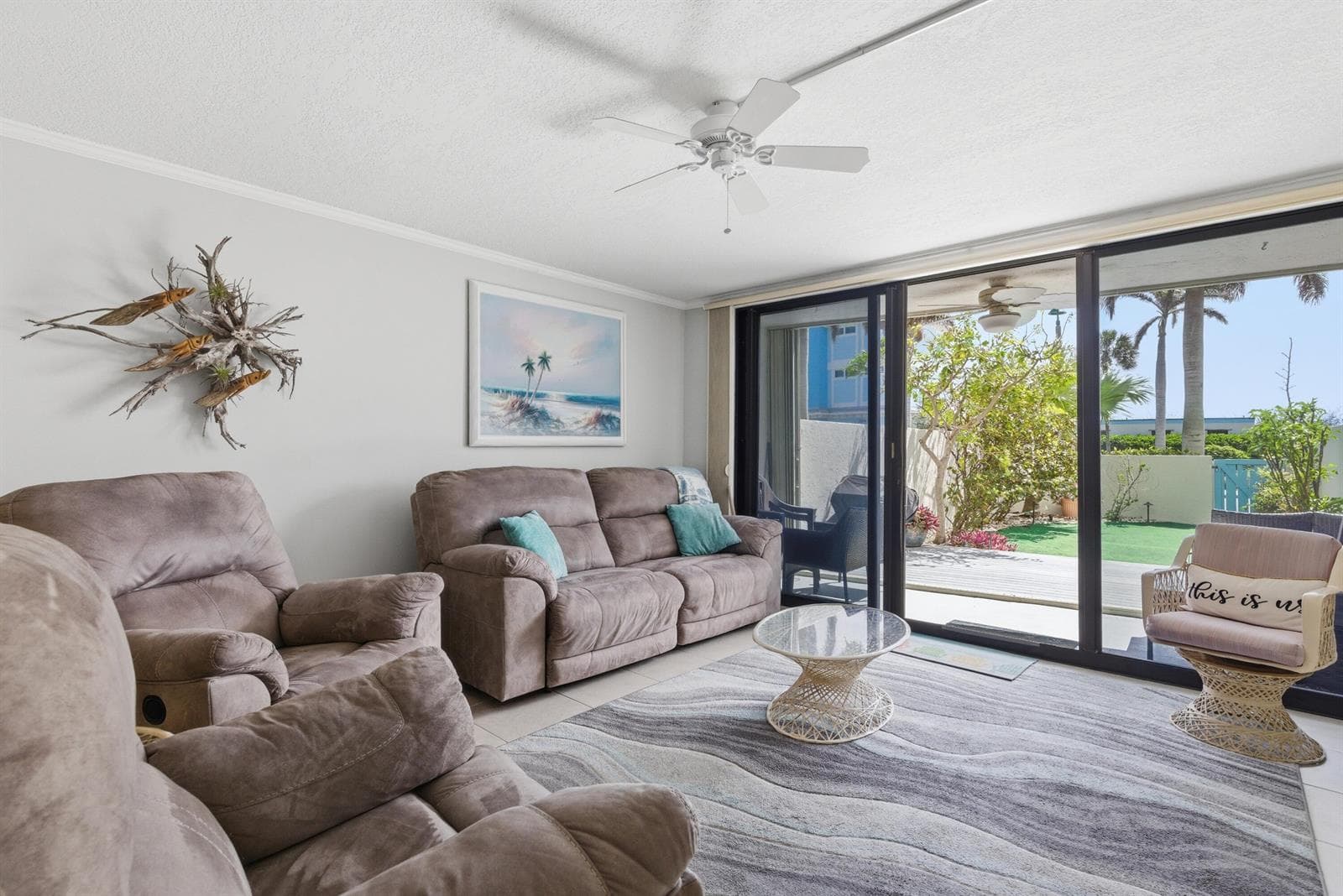 355 S Ocean Drive 106 photo 23