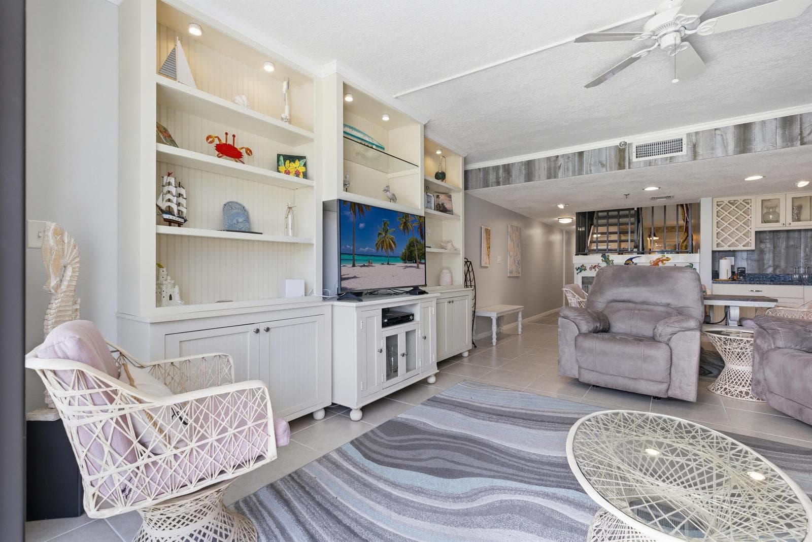 355 S Ocean Drive 106 photo 22