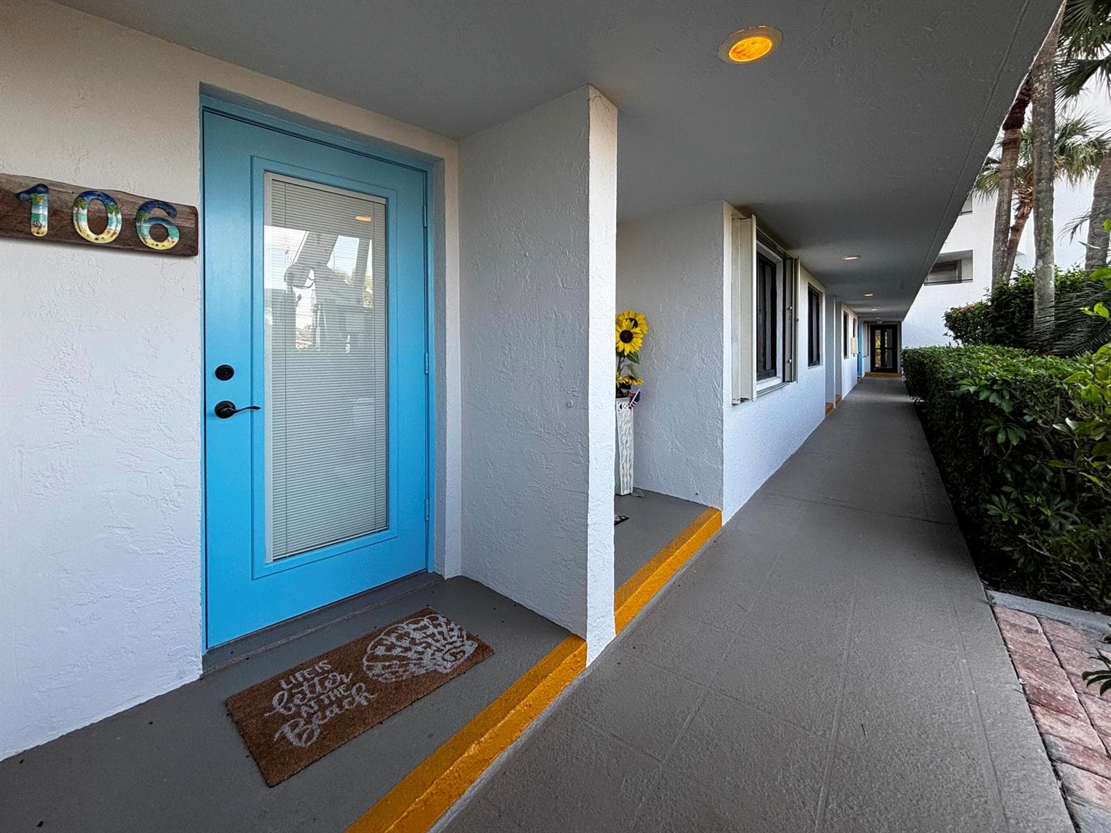 355 S Ocean Drive 106 photo 3