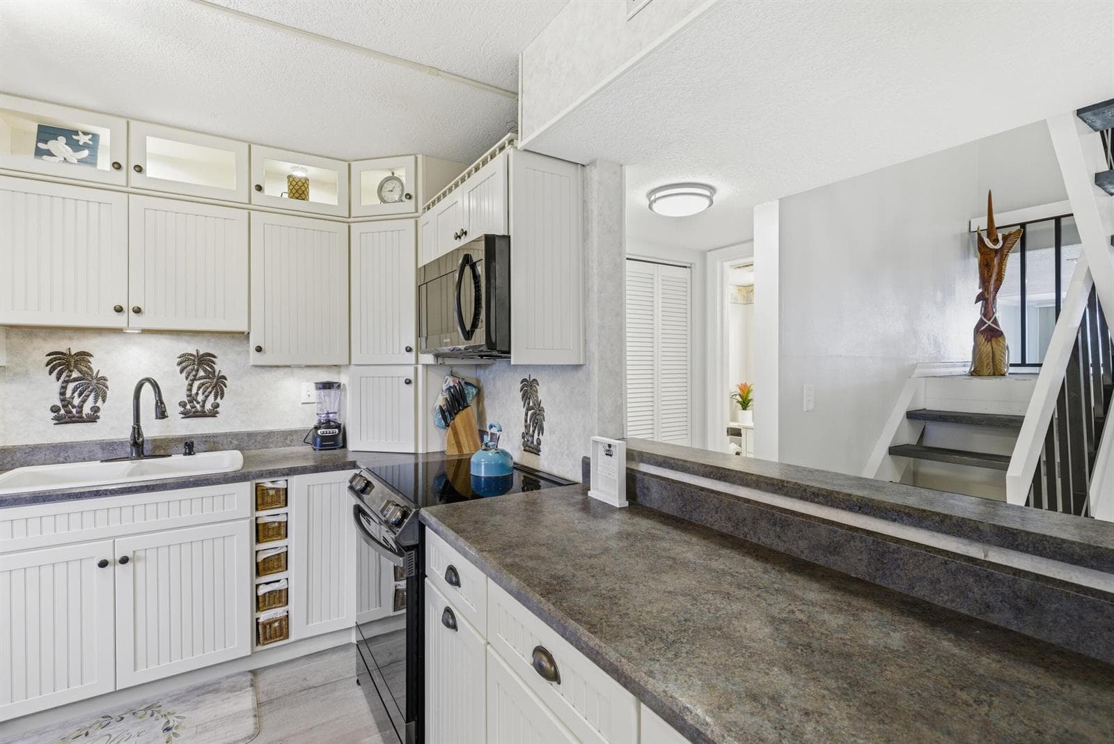 355 S Ocean Drive 106 photo 10