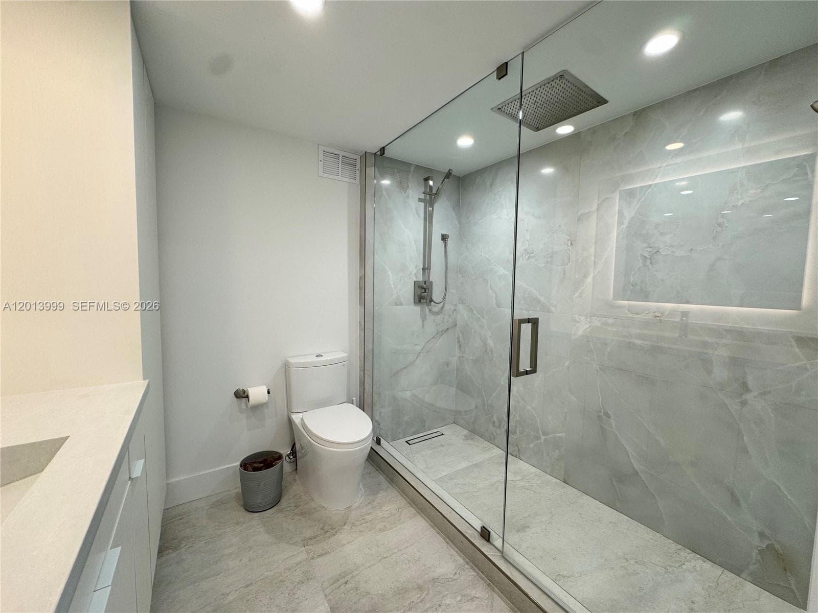2899 Collins Ave 1414 photo 10