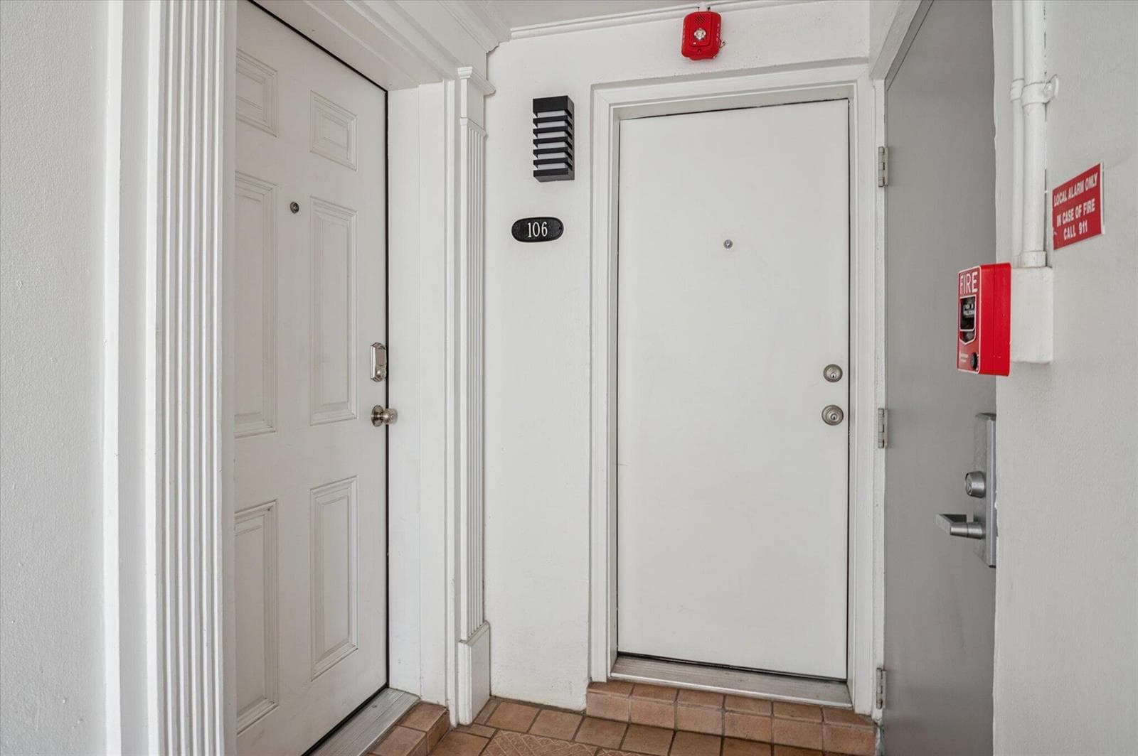 5100 Bayview Drive 106 photo 6