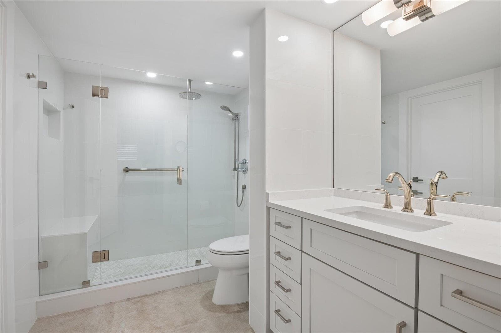 5100 Bayview Drive 106 photo 16
