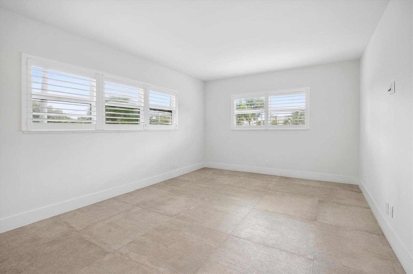 5100 Bayview Drive 106 photo 15