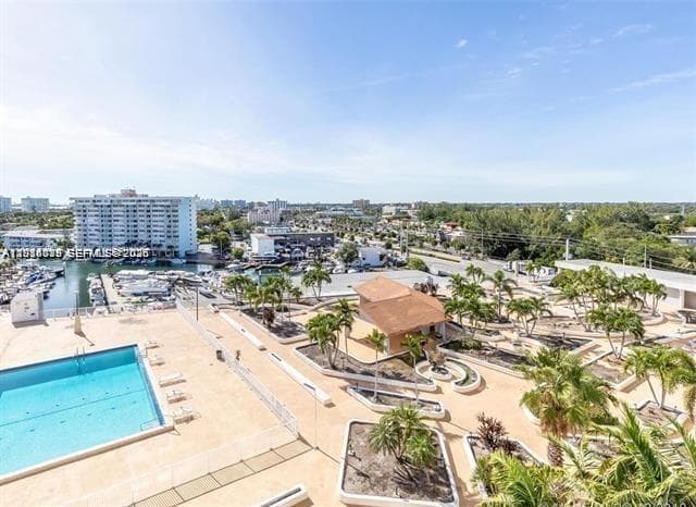 13499 Biscayne Blvd 912 photo 1