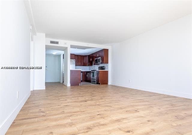 13499 Biscayne Blvd 912 photo 5