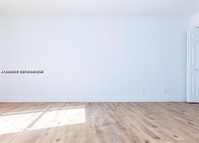 13499 Biscayne Blvd 912 photo 20
