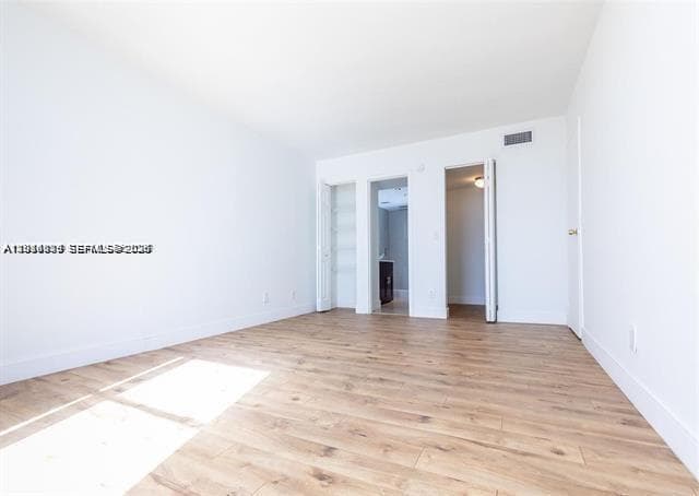 13499 Biscayne Blvd 912 photo 21