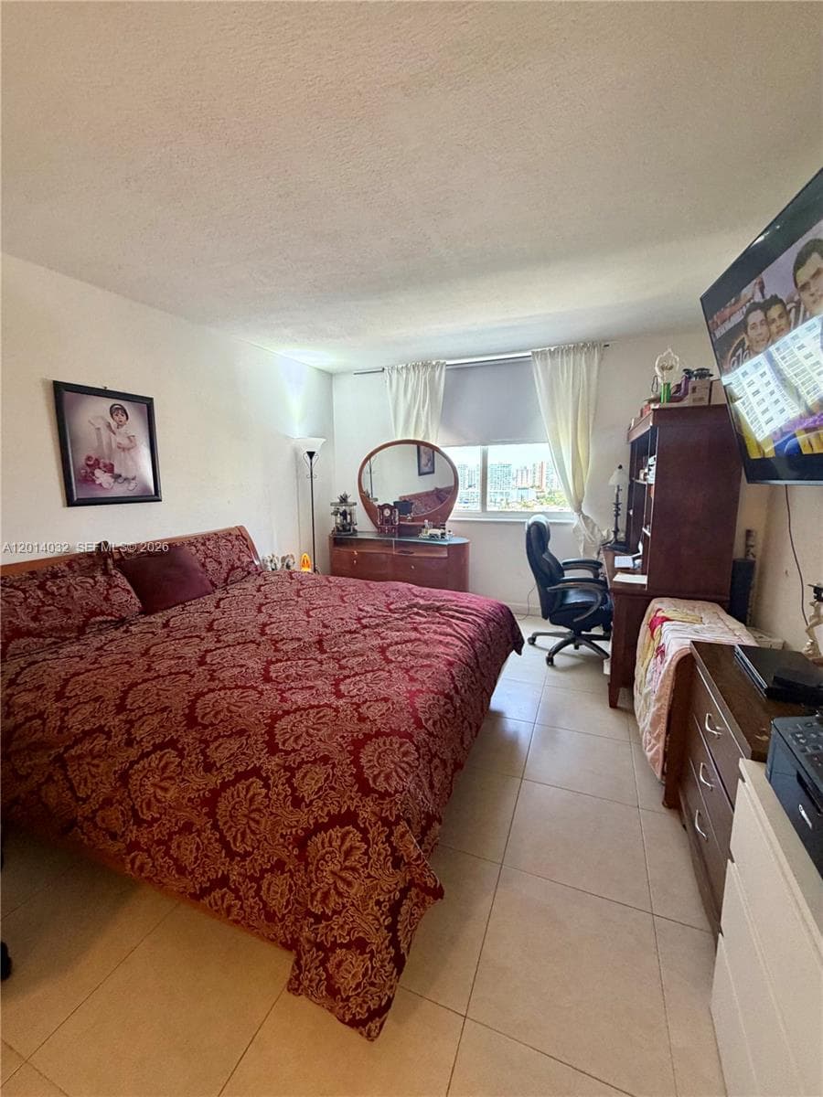 500 Bayview Dr 1631 photo 24