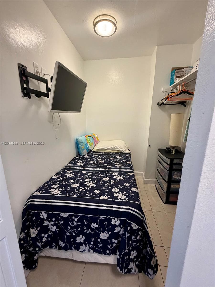 500 Bayview Dr 1631 photo 19