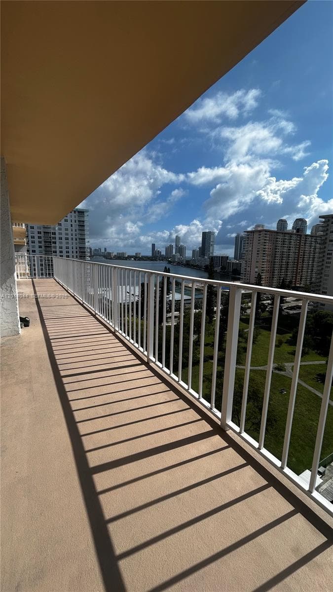 290 174 ST 1519 photo 3