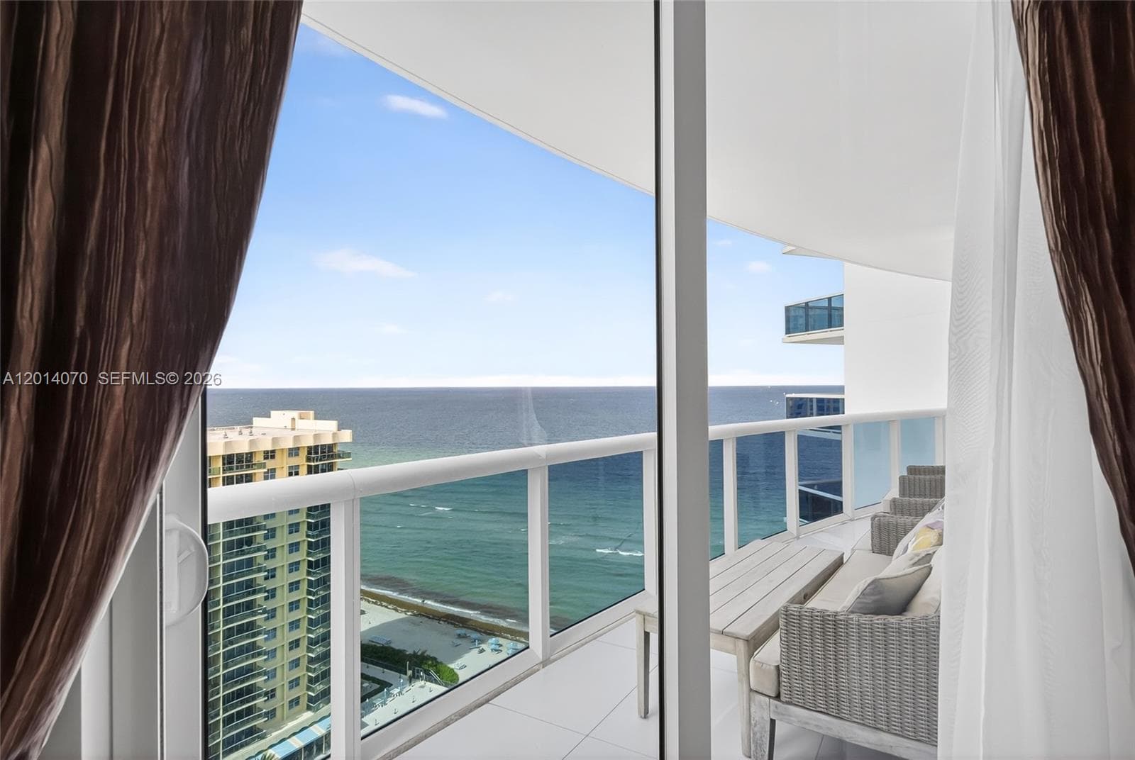 2711 Ocean Dr 1901 photo 1