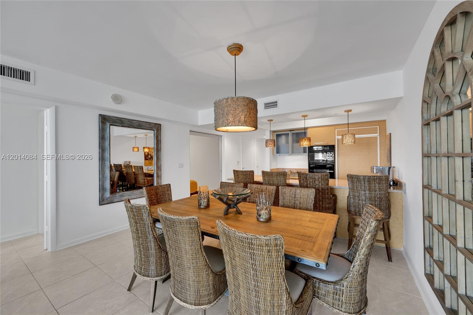 1830 Ocean Dr 1703 photo 7