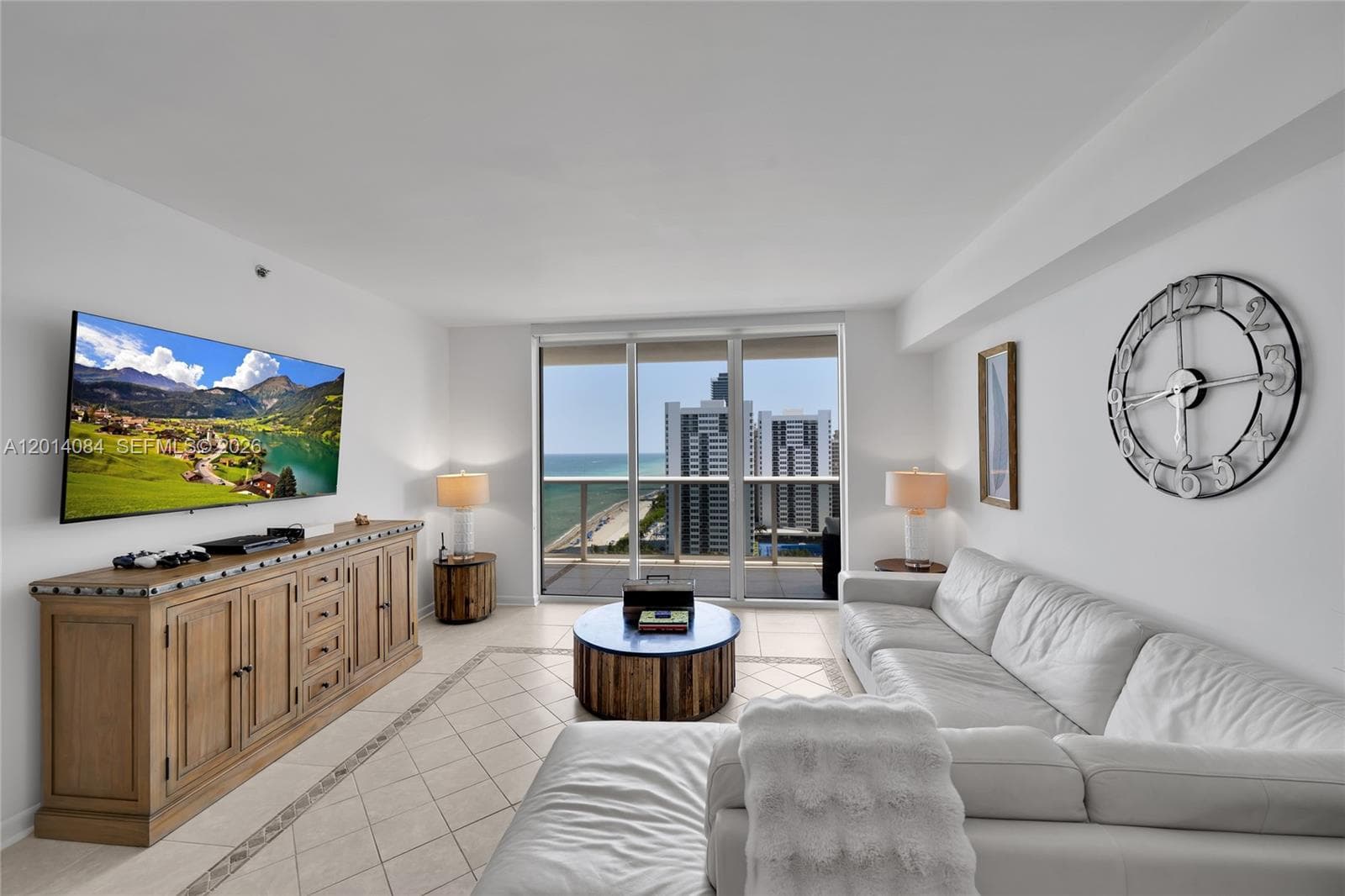 1830 Ocean Dr 1703 photo 9