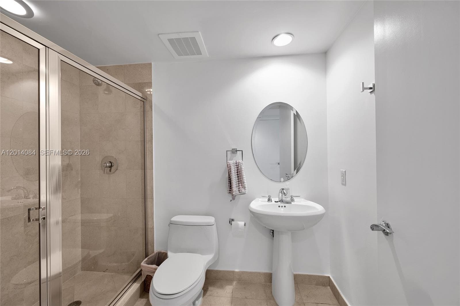 1830 Ocean Dr 1703 photo 24