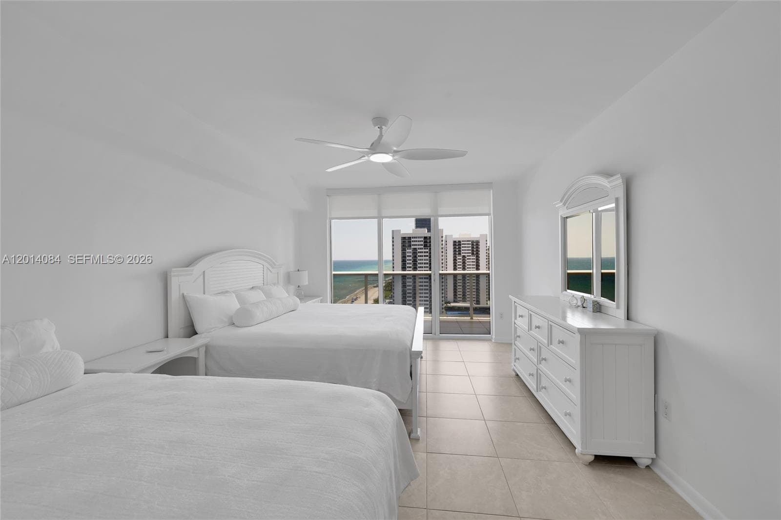 1830 Ocean Dr 1703 photo 21