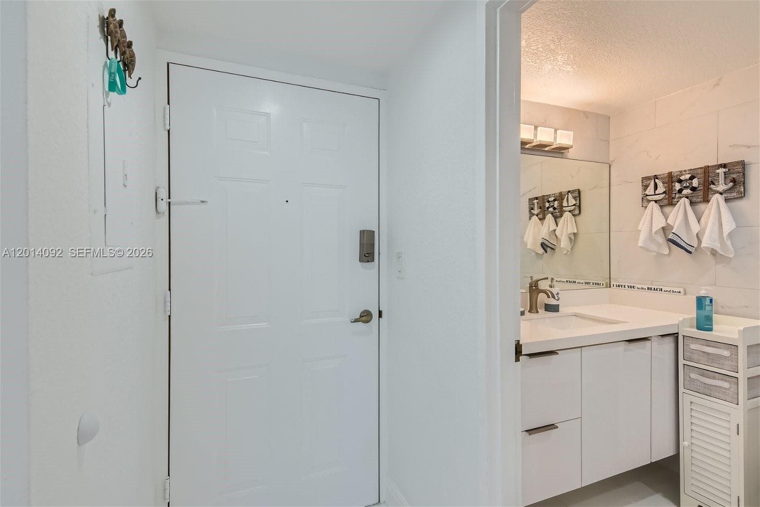 2501 Ocean Dr 1103 photo 9