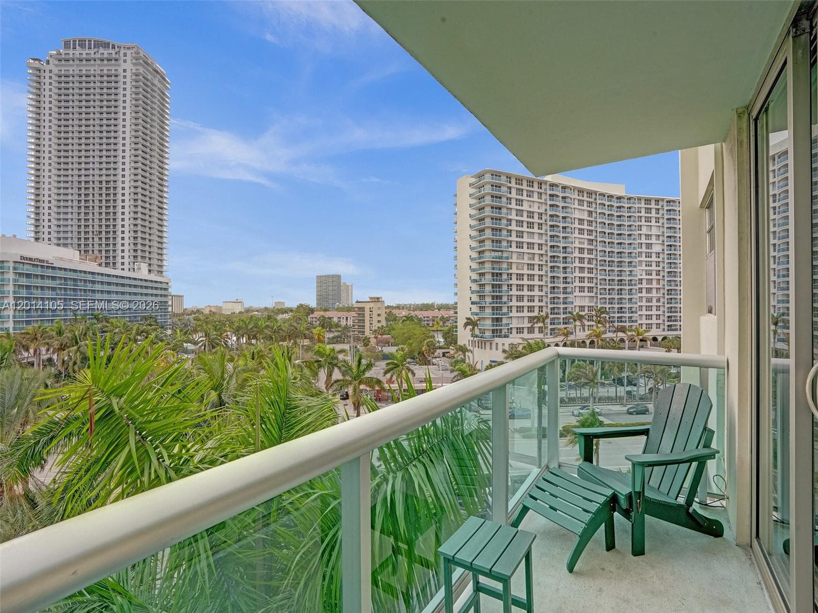 3901 Ocean Dr 6V photo 3