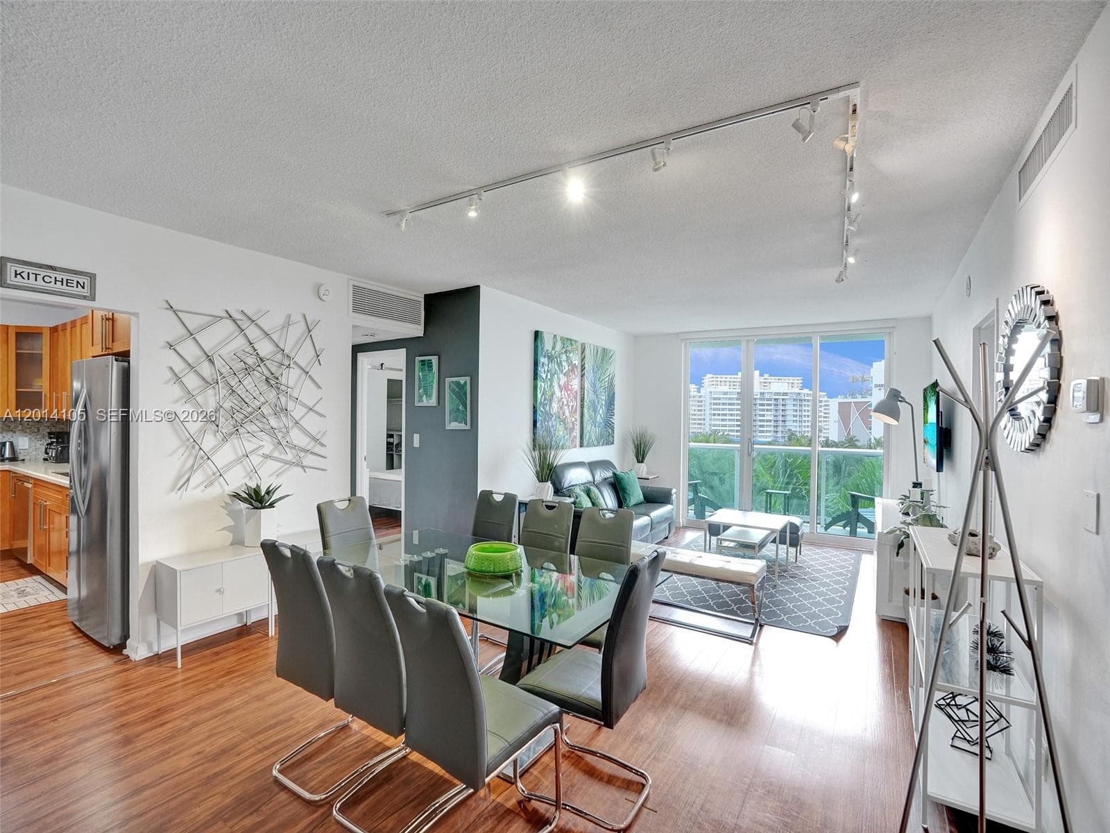 3901 Ocean Dr 6V photo 5