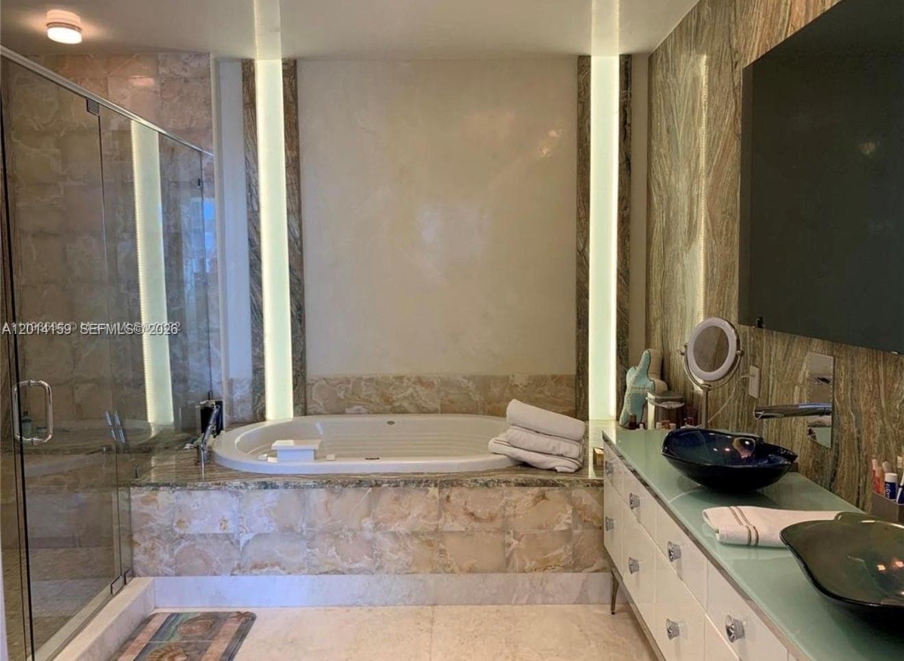 15901 Collins Ave 4107 photo 23