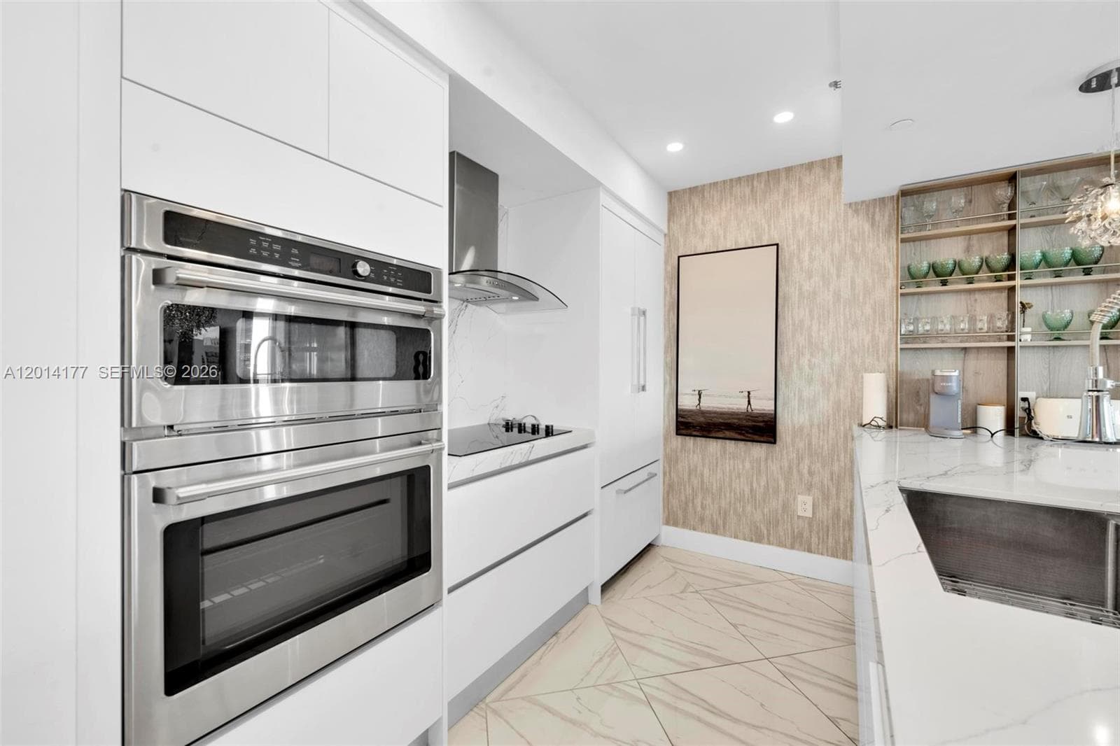 1830 Ocean Dr 1403 photo 7