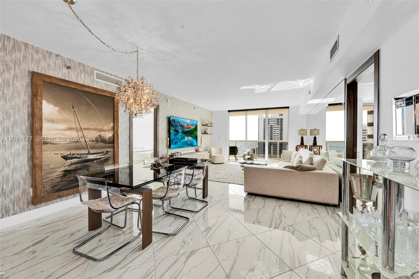 1830 Ocean Dr 1403 photo 5
