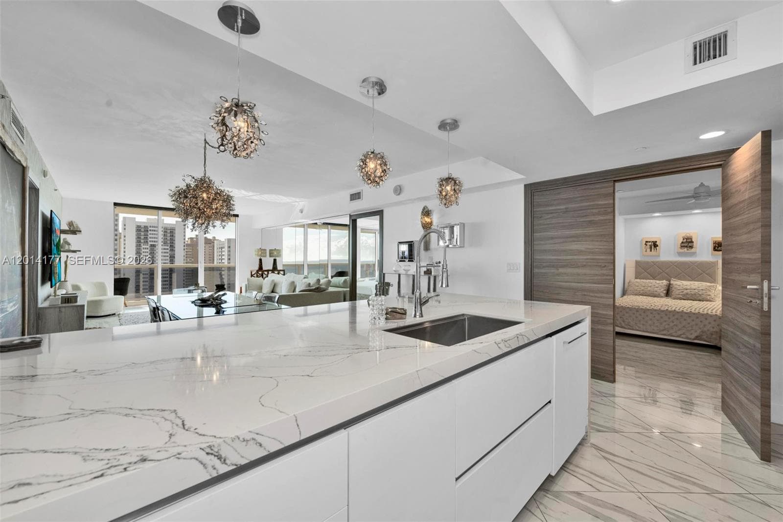1830 Ocean Dr 1403 photo 9