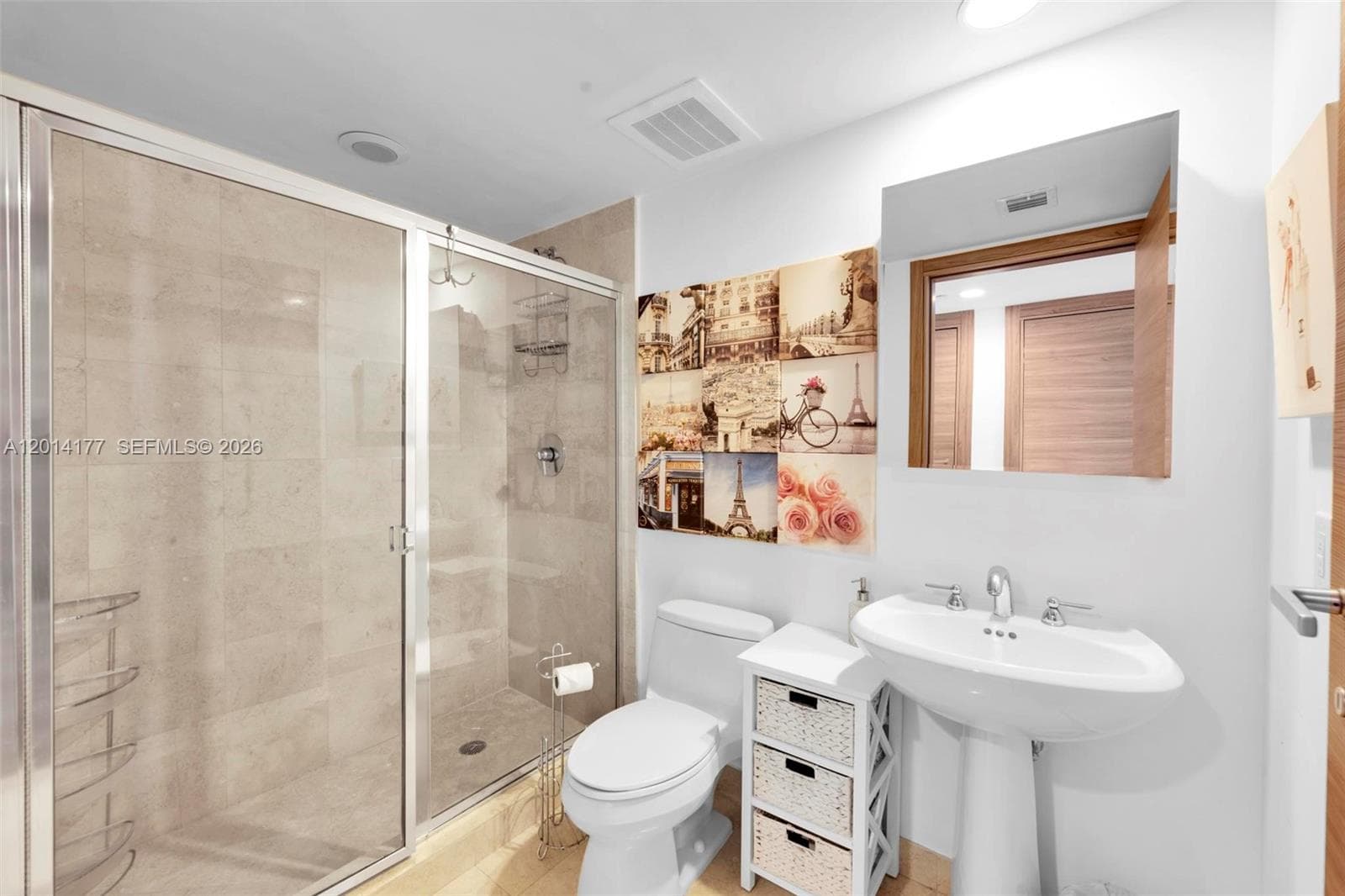1830 Ocean Dr 1403 photo 18