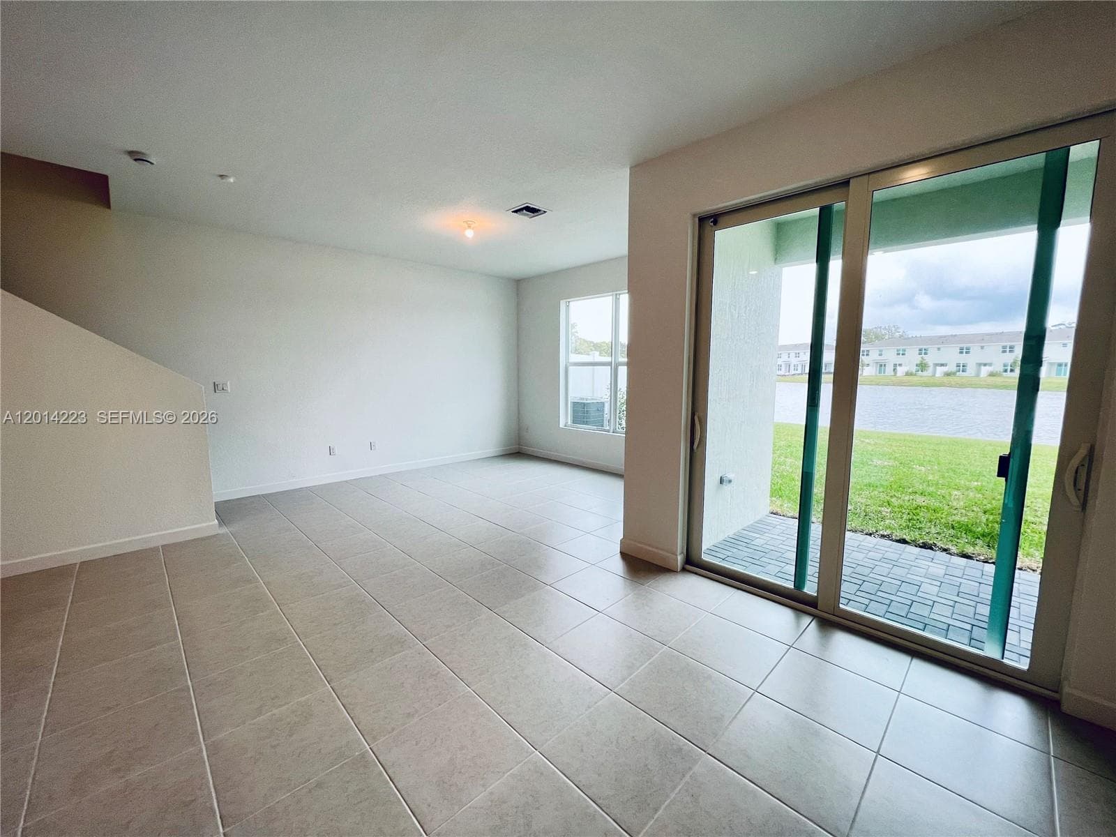 6923 Harbours Edge Ave photo 13