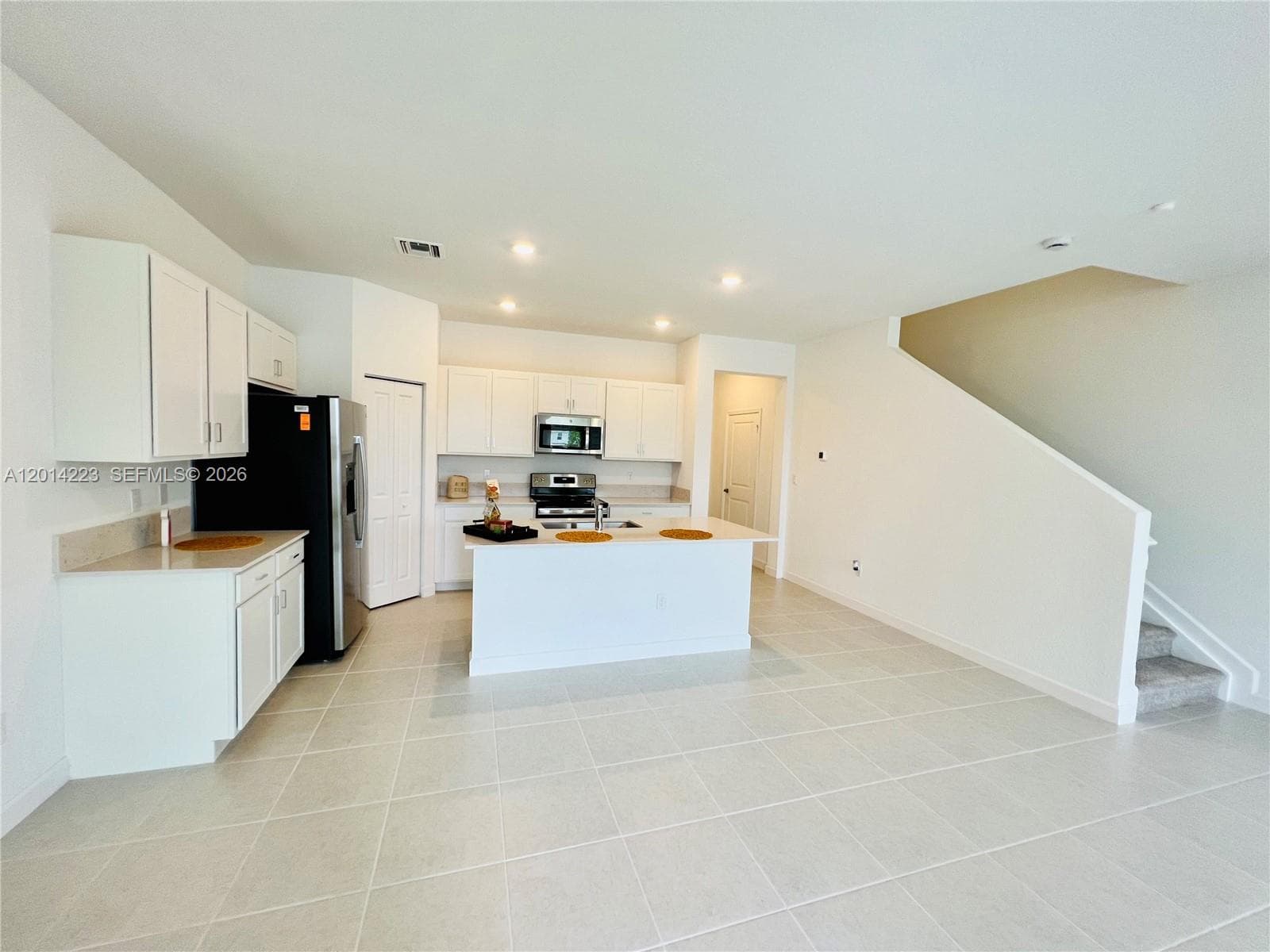 6923 Harbours Edge Ave photo 14