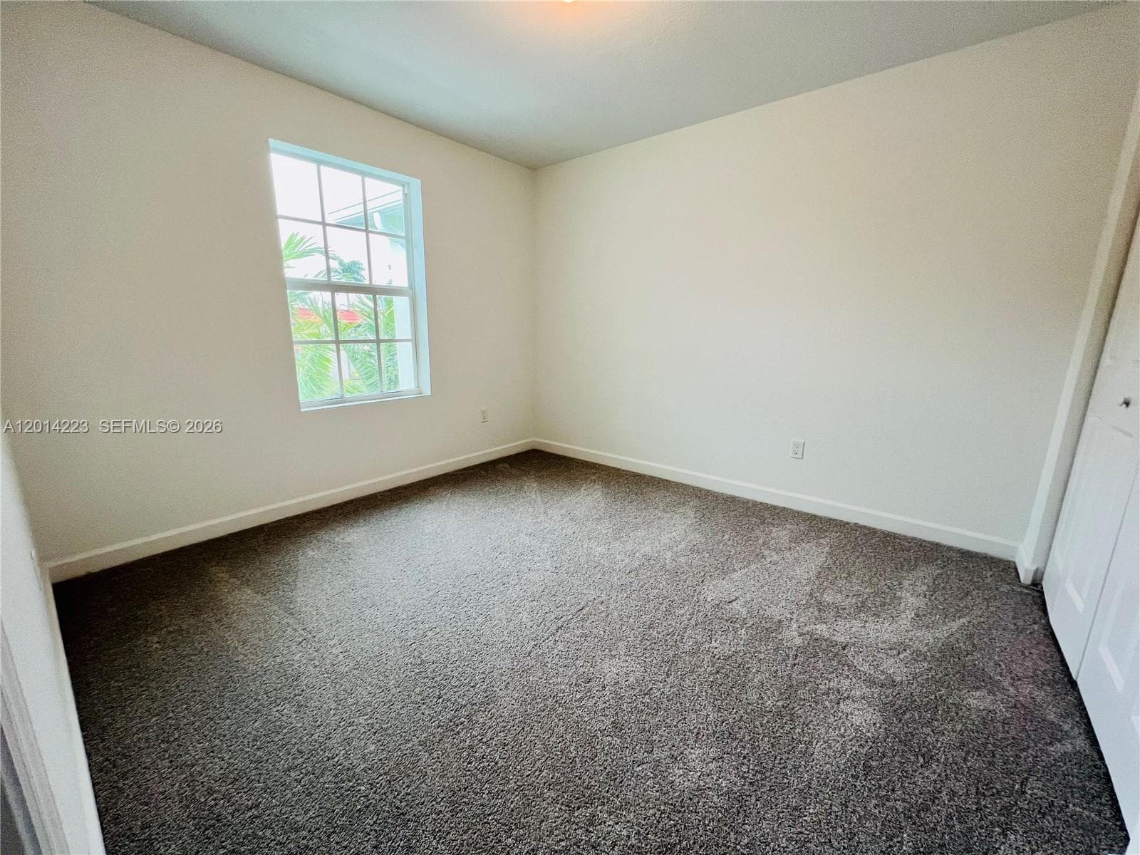6923 Harbours Edge Ave photo 11