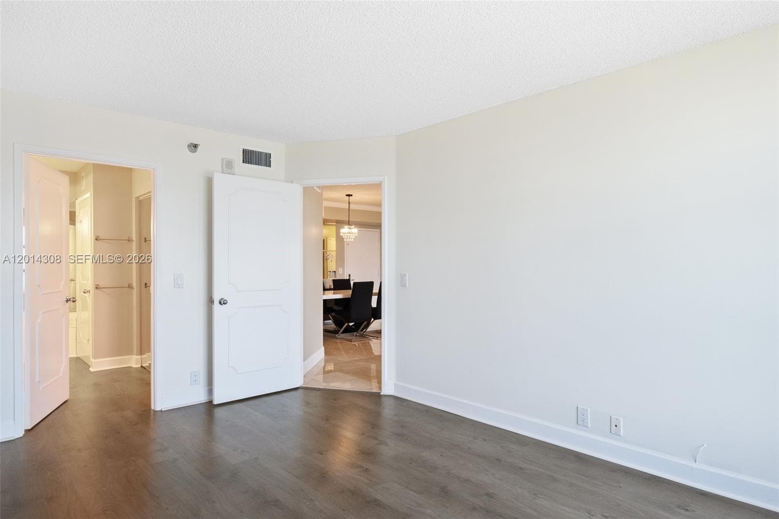 3400 192nd St 1707 photo 18