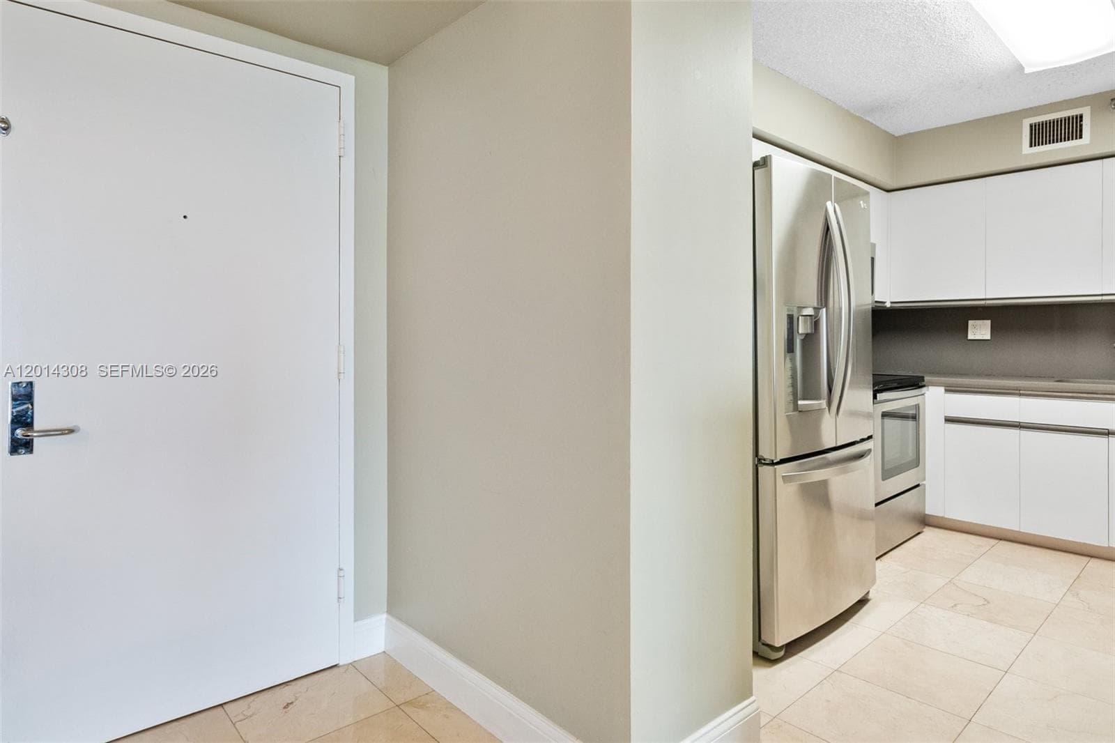 3400 192nd St 1707 photo 4