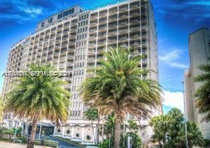 5401 Collins Ave 932 photo 1