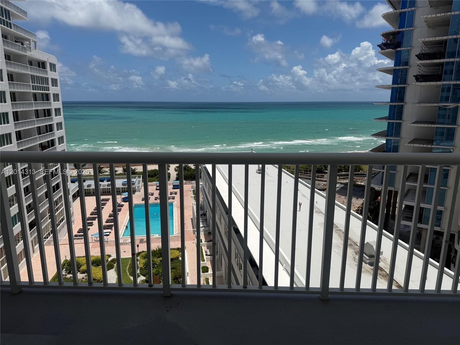 5401 Collins Ave 932 photo 4