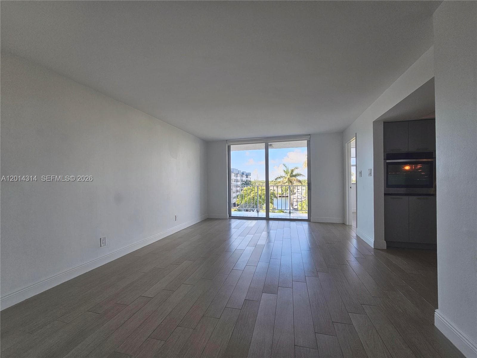 16546 26th Ave 5H photo 4