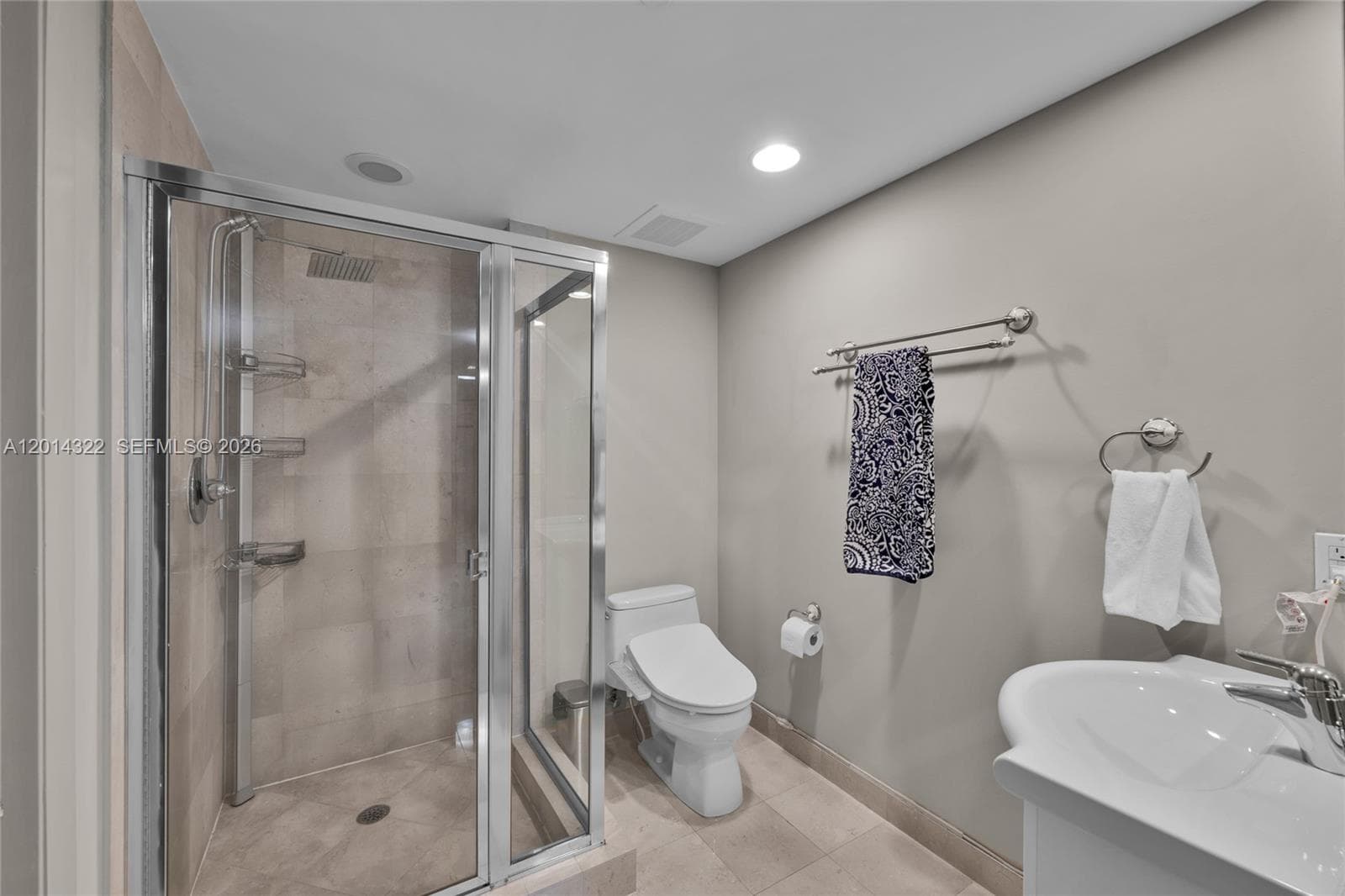 1800 Ocean Dr 2007 photo 22