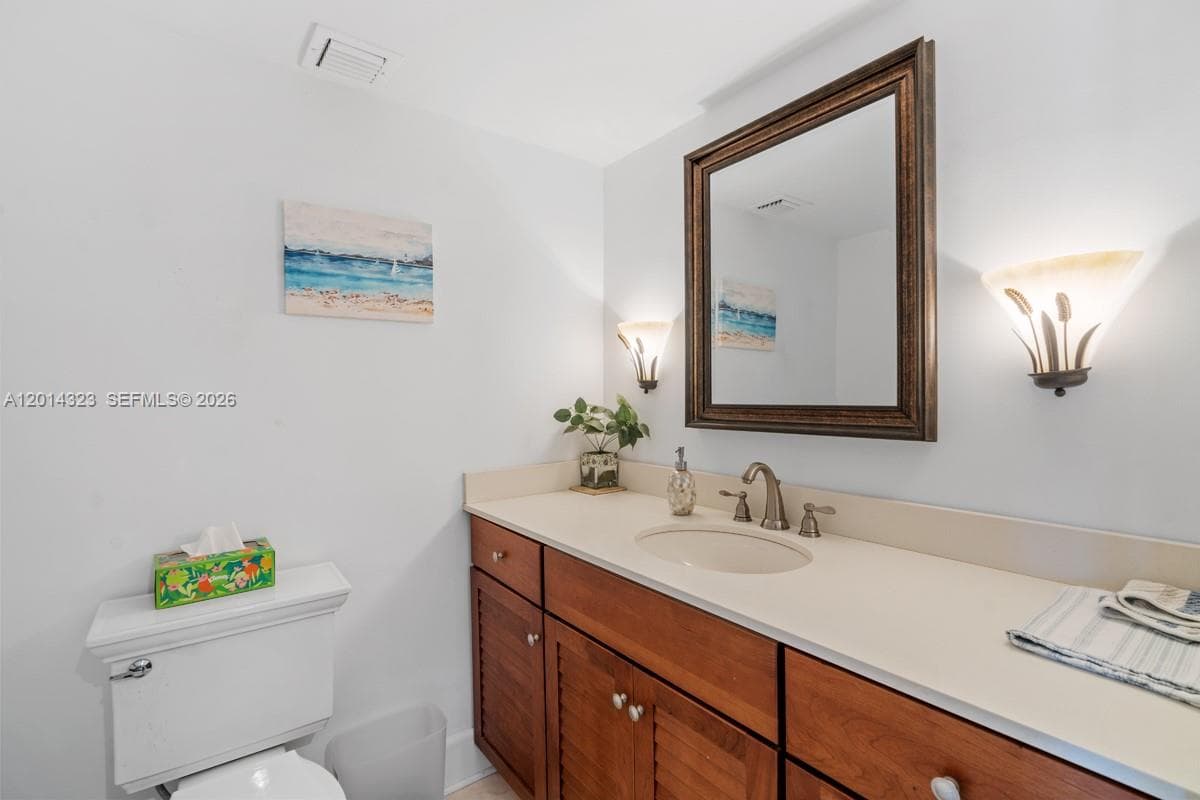 2100 S Ocean Ln 1704 photo 20