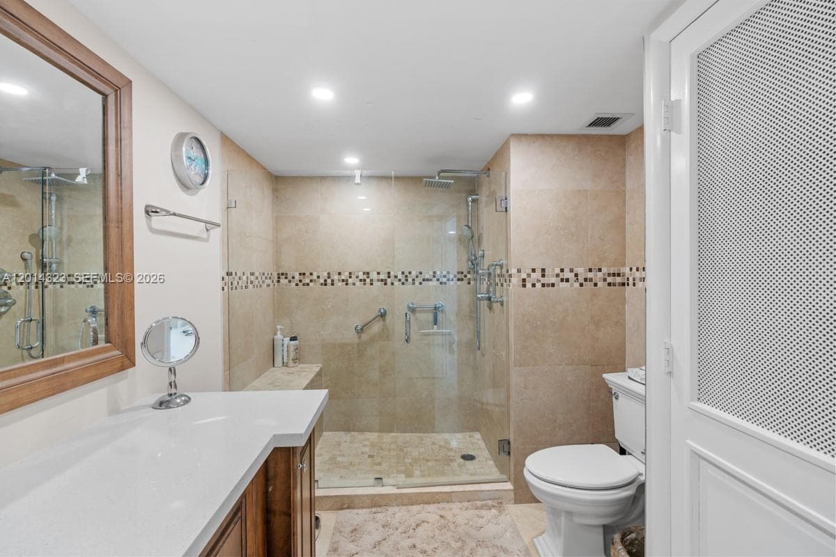 2100 S Ocean Ln 1704 photo 18