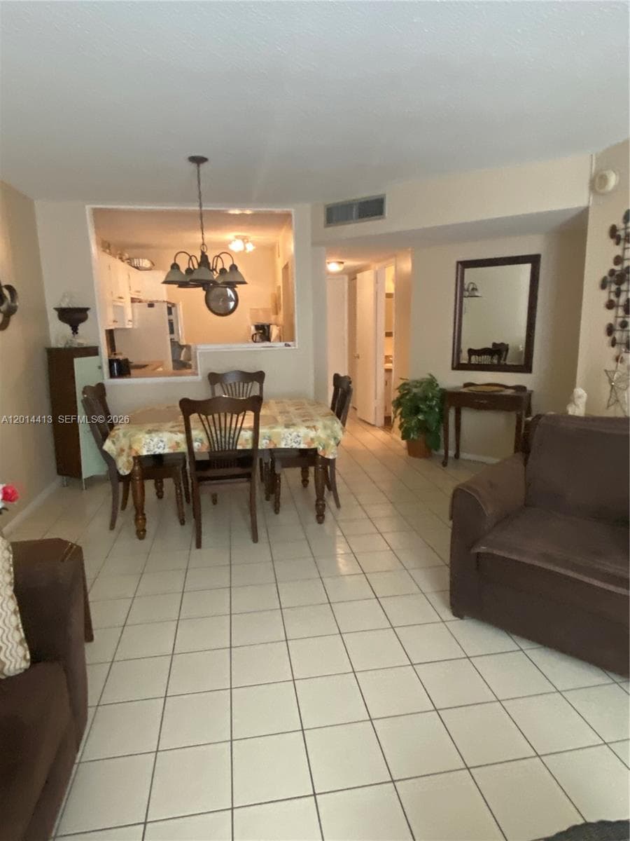 1817 Ocean Dr 225 photo 9