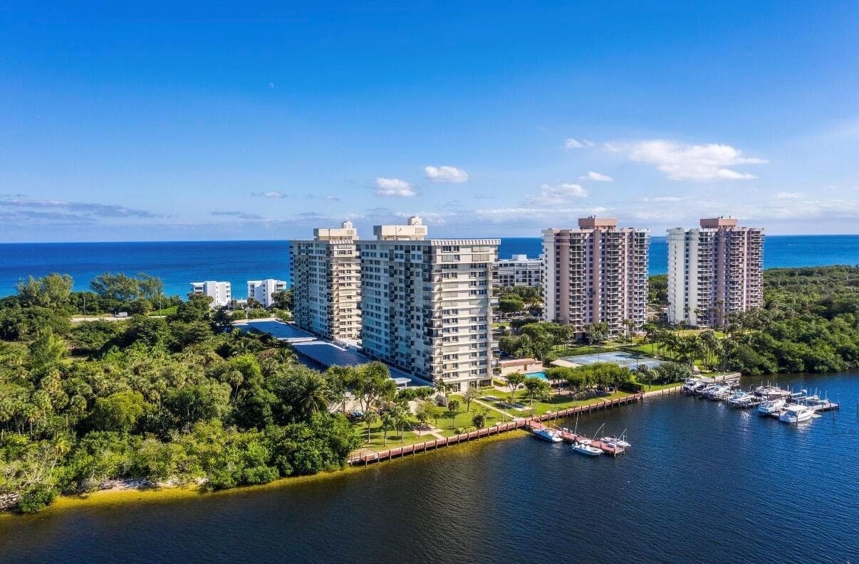 2121 N Ocean Boulevard 201w photo 23