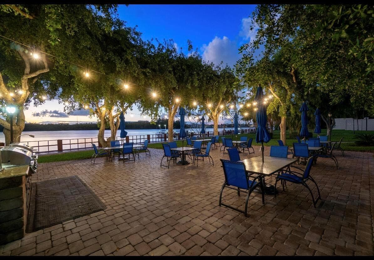 2121 N Ocean Boulevard 201w photo 22