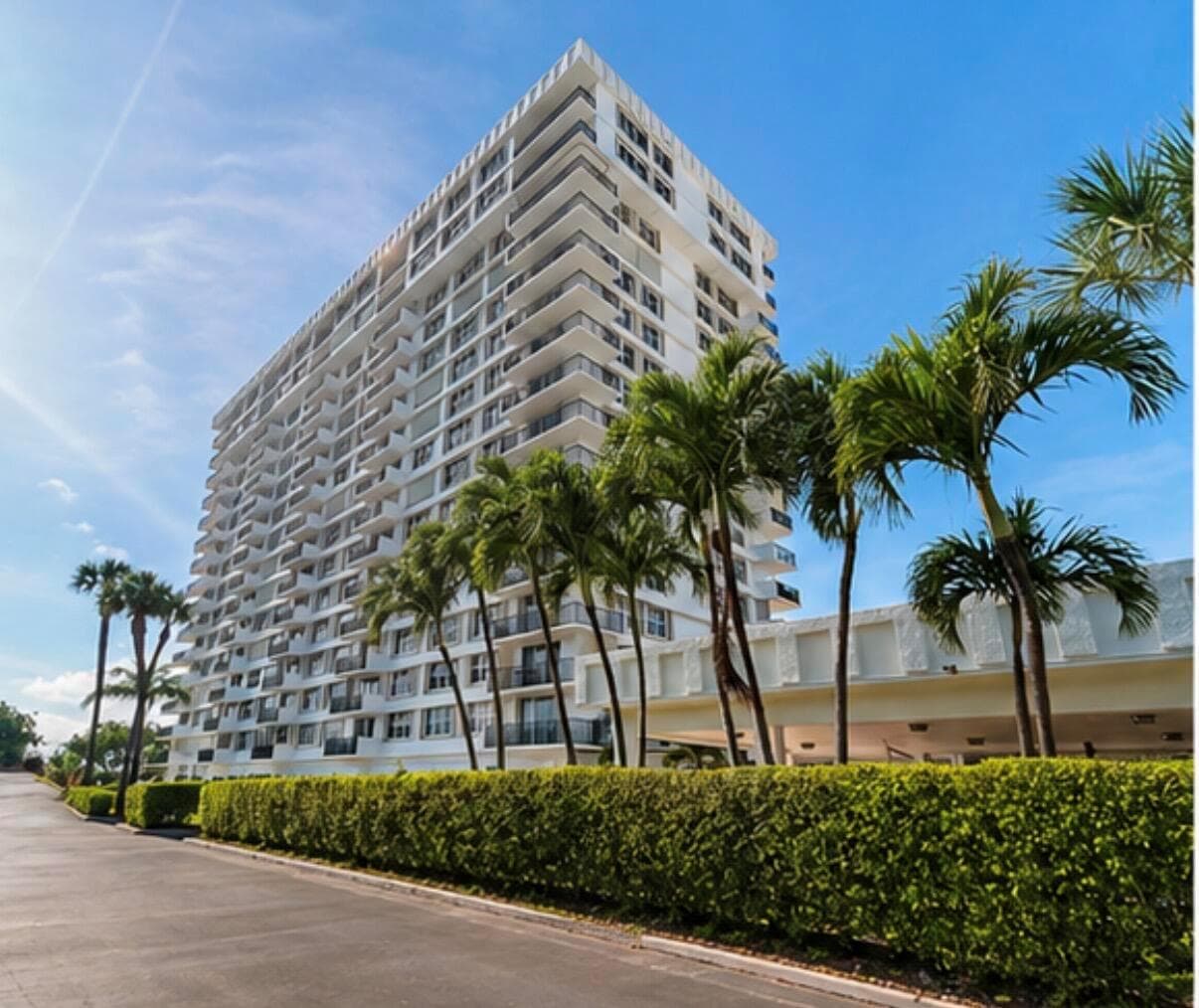 2121 N Ocean Boulevard 201w photo 1